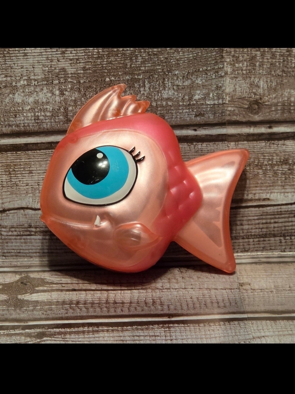 Monster High Electrocuties Pet Neptuna